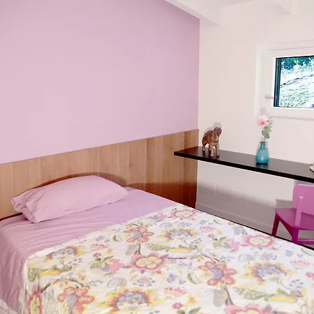 Apartment Di Caffe Maya By Holiday Solutions