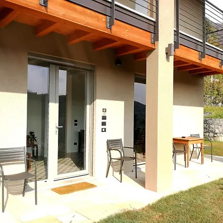 Apartment Di Caffe Maya By Holiday Solutions *