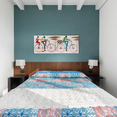 Apartment Di Caffe Maya By Holiday Solutions