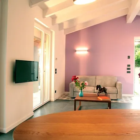 Appartement Di Caffe Maya By Holiday Solutions