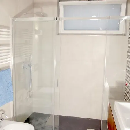 Appartement Di Caffe Maya By Holiday Solutions Maslianico