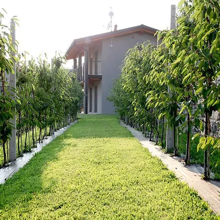 Appartement Di Caffe Maya By Holiday Solutions