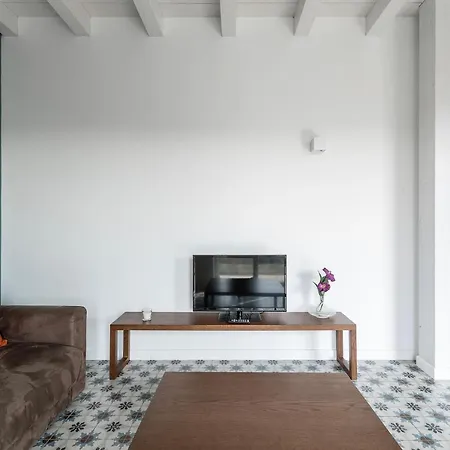 Appartement Di Caffe Maya By Holiday Solutions Maslianico